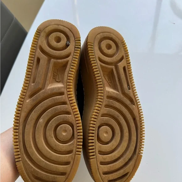 Nike Air Force 1 - Picture 4 of 5